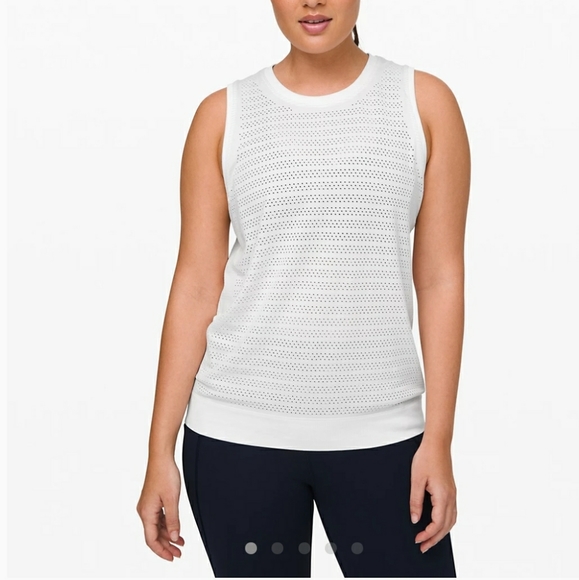 lululemon athletica Tops - Size 6 Lululemon Breeze By Muscle Tank II